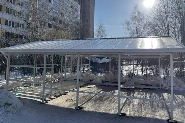 Навесы с кровлей кликфальц в Сланцах